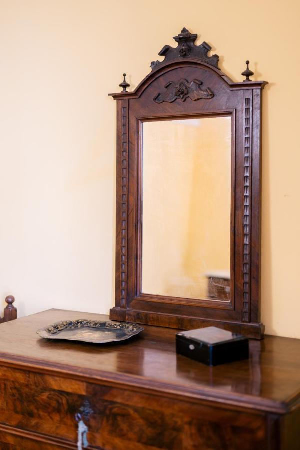Apartment La Figarola - Traditional Townhouse